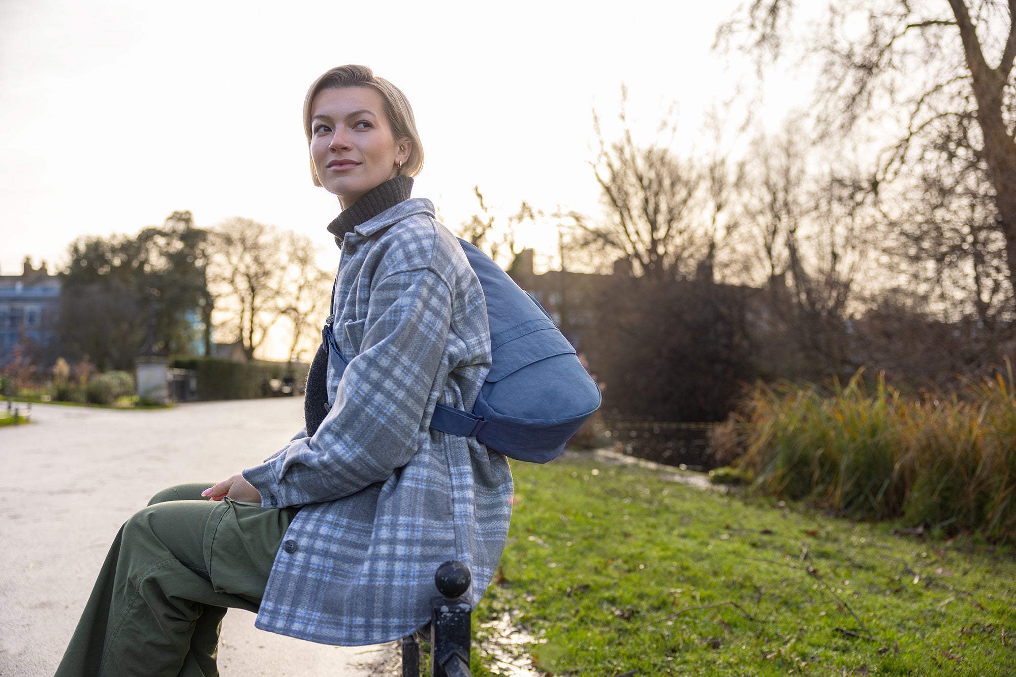 ヘルシーバックバッグ テクスチャードナイロン Sサイズ ヴィンテージインディゴ 24AW 24SS eギフトカタログ掲載商品 eギフト対象 For Her For Him NAVY S size Sサイズ TEXTURED NYLON Textured nylon Vintage Indigo VINTAGEINDIGO エキュート赤羽2208 コアクラシック テクスチャードナイロン テクスチャードナイロンSサイズ ネイビー ノベルティS以上 ヴィンテージインディゴ 大容量ジッパーポケット付きSサイズ 7)ポイントアップ&クーポン広告