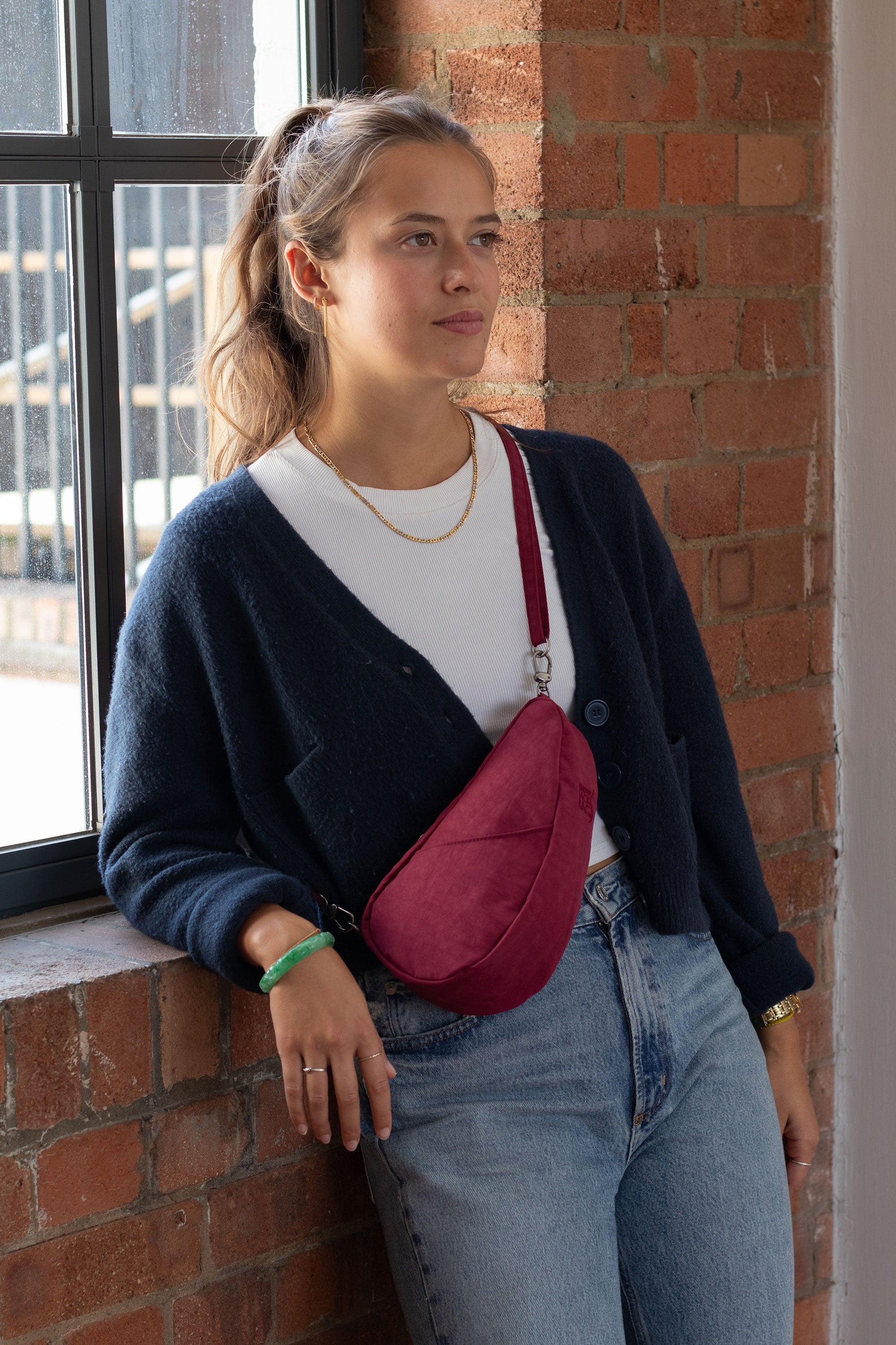 ヘルシーバックバッグ テクスチャードナイロン バッグレット ルビー 10月30日出荷予定 24AW 24SS 24SS NEW eギフト対象 LARGE BAGLETT TEXTURED NYLON Textured nylon Ruby コアクラシック テクスチャードナイロン テクスチャードナイロンラージバッグレット ノベルティフォンタブ バッグレット メール便指定商品 ラージバッグレット 配送日時指定不可