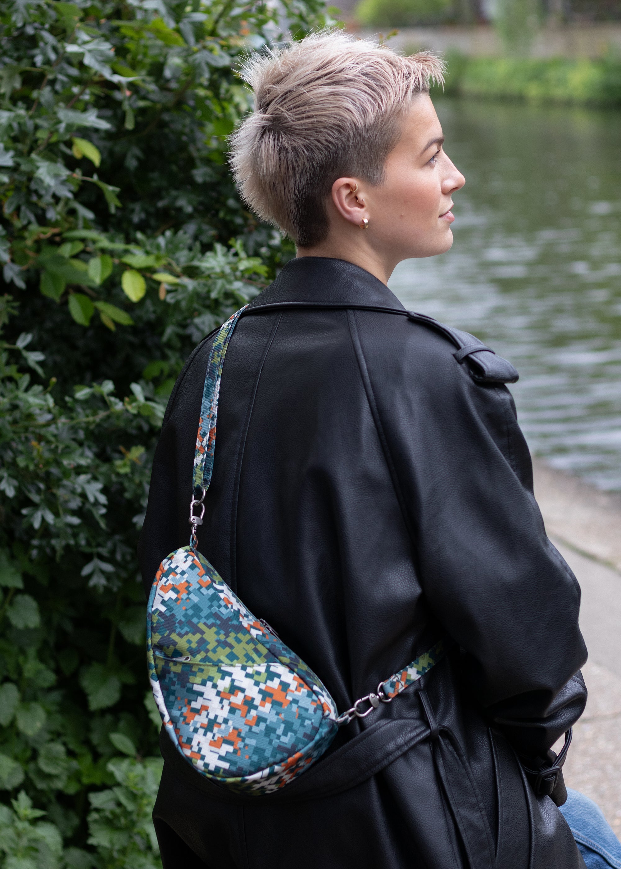 ヘルシーバックバッグ プリント バッグレット パズル 24AW 24AW NEW eギフト対象 LARGE BAGLETT PATTERN Print Puzzle ノベルティフォンタブ バッグレット パターン&プリント プリント ラージバッグレット