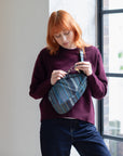ヘルシーバックバッグ 新作先行販売/キンドレッドブルー スリング 25AW 新仕様 25AW 25AW NEW Kindred Blue スリング パターン&プリント 会員限定
