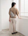 ヘルシーバックバッグ 《予約販売/8月25日出荷予定》フォークロア スリング(ノミィ) ブラウン 26AW 26AW 26AW NEW 26AW先行販売 26AW先行販売_予約分 会員限定カート表示