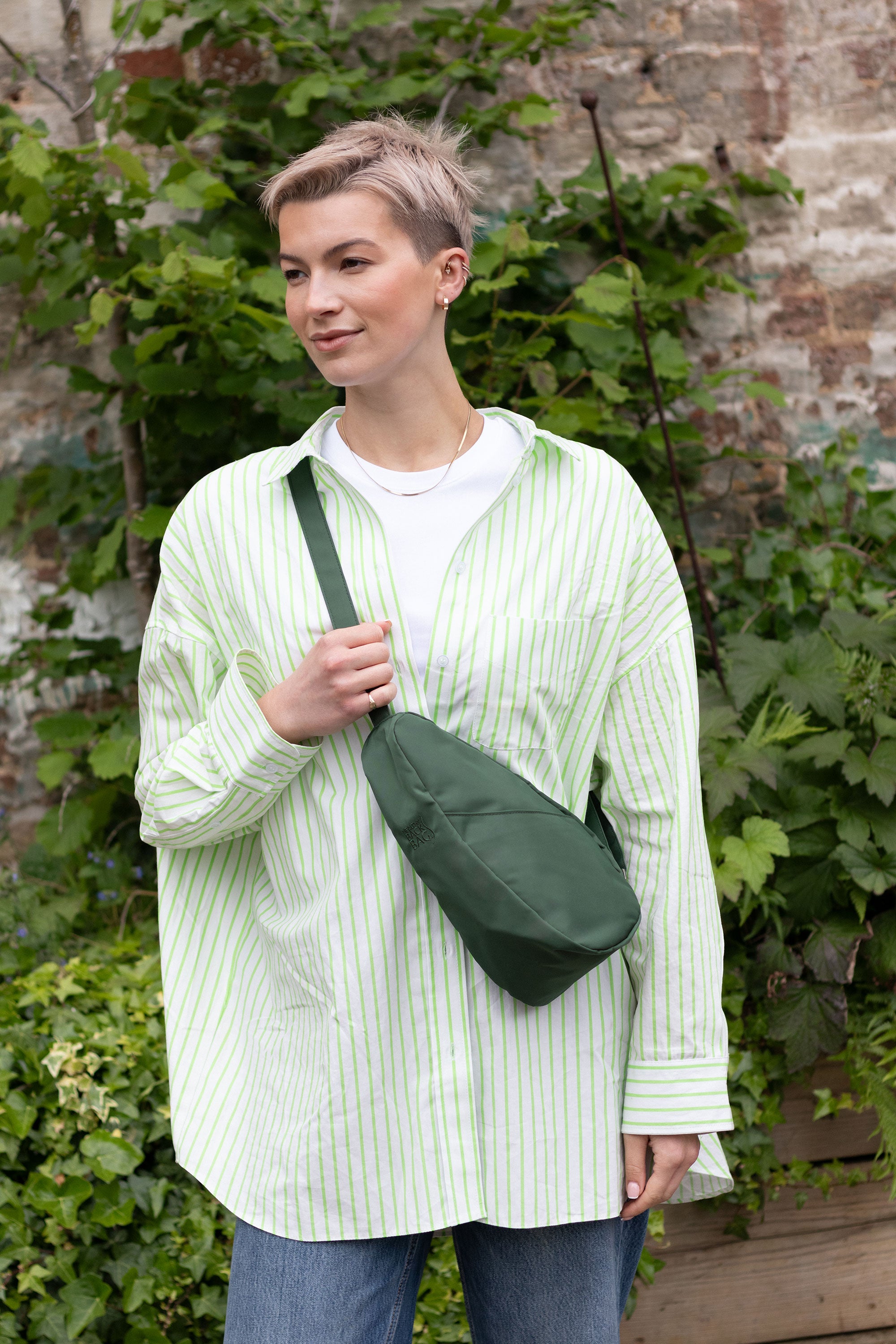 ヘルシーバックバッグ 《仕様変更のため15%OFF》リサイクルナイロン スリング ジュニパー 24AW 24AW NEW eギフト対象 Recycled nylon Juniper コアクラシック スリング ポイント対象外 会員以外非表示 会員限定カート表示