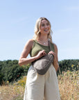 ヘルシーバックバッグ リサイクルナイロン スリング ウォルナット 新仕様 25SS 25SS NEW Recycled Nylon Walnut コアクラシック スリング