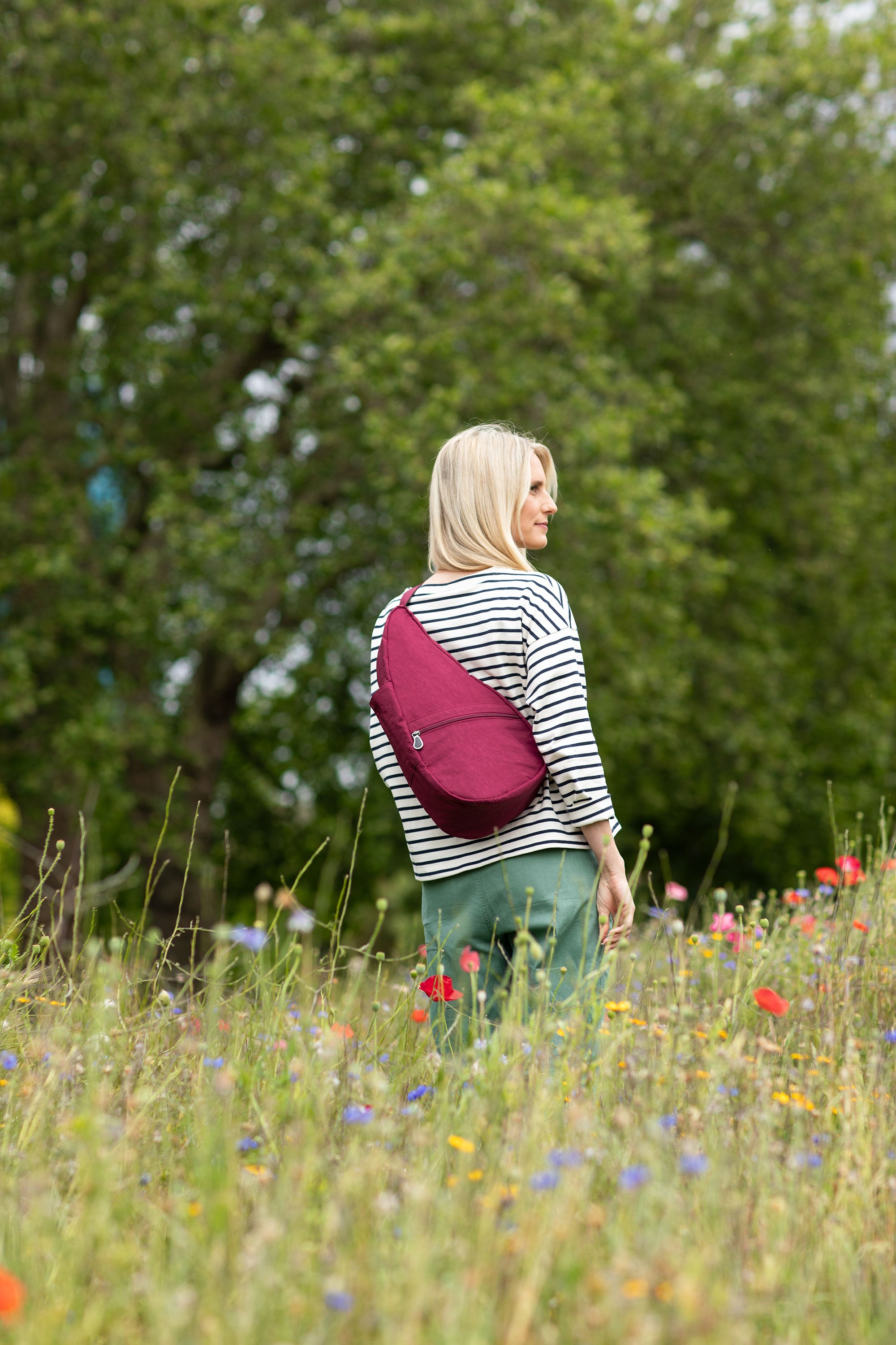 ヘルシーバックバッグ 1月1日正午開始 2025福袋 テクスチャードナイロン Sサイズ ルビー + ミニバックレット1点 ※返品交換不可 2025福袋 24AW S size Sサイズ TEXTURED NYLON Textured nylon Ruby コアクラシック テクスチャードナイロン テクスチャードナイロンSサイズ ポイント対象外