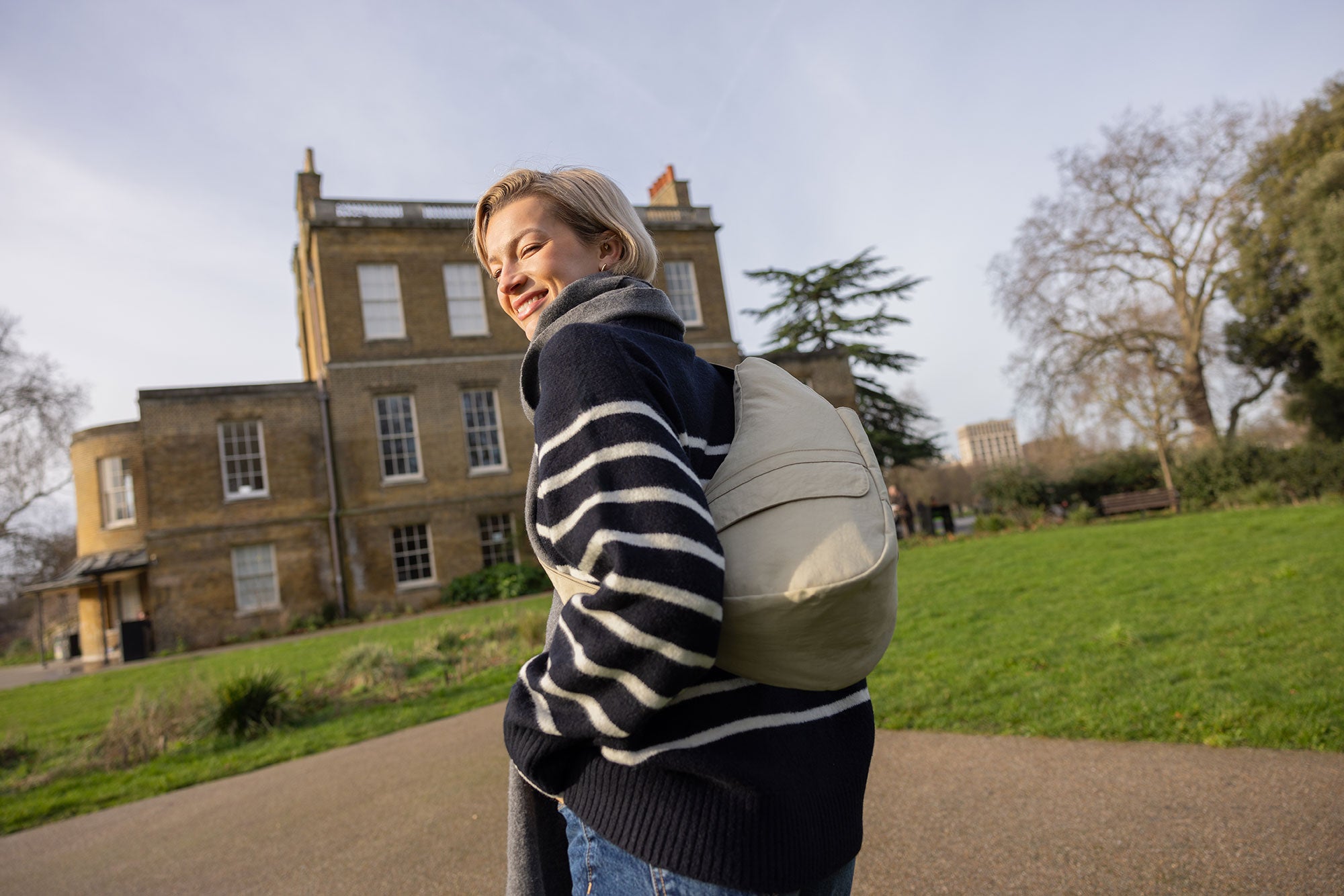 ヘルシーバックバッグ テクスチャードナイロン Sサイズ シエラ 24AW 24AW NEW eギフトカタログ掲載商品 eギフト対象 S size Sサイズ TEXTURED NYLON Textured nylon Sierra コアクラシック テクスチャードナイロン テクスチャードナイロンSサイズ ノベルティS以上 大容量ジッパーポケット付きSサイズ