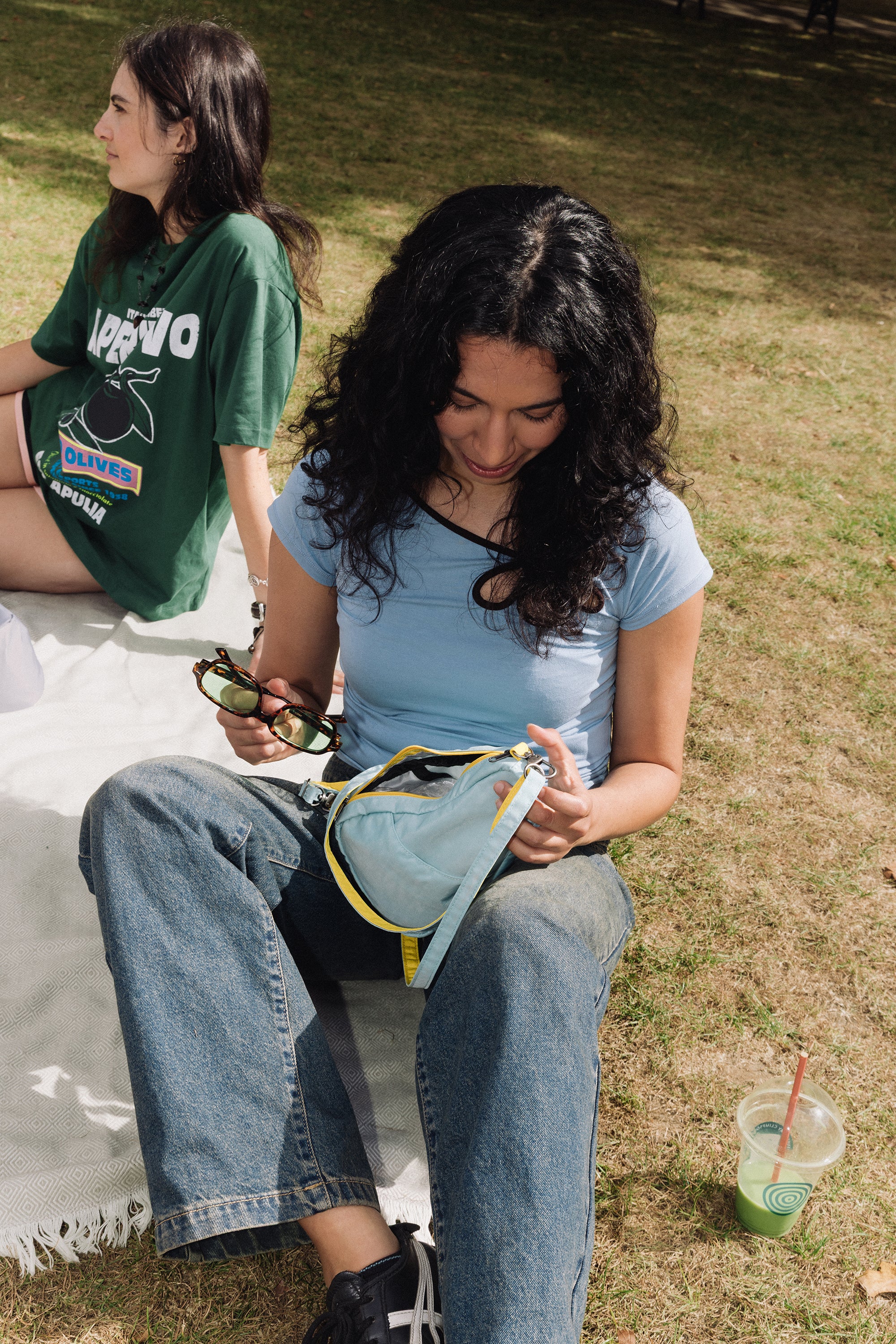 ヘルシーバックバッグ 《先行販売》テクスチャードナイロン バッグレット アクア / ユズ 26SS 26SS 26SS NEW コアクラシック バッグレット メール便指定商品 会員限定カート表示 配送日時指定不可