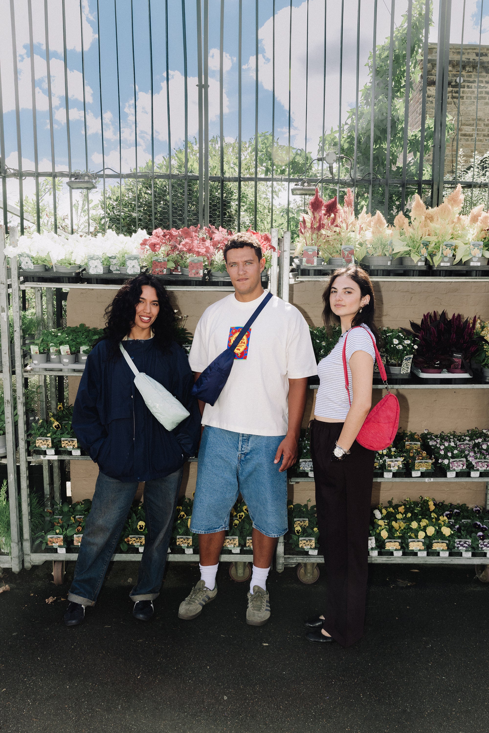 ヘルシーバックバッグ 《先行販売》テクスチャードナイロン バッグレット ドラゴンフルーツ 26SS 26SS 26SS NEW コアクラシック バッグレット メール便指定商品 会員限定カート表示 配送日時指定不可