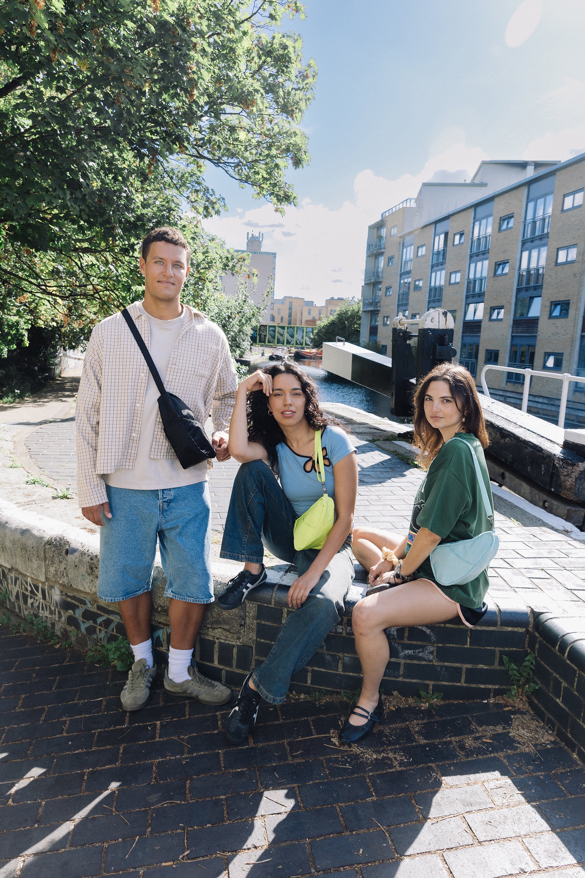 ヘルシーバックバッグ 《先行販売》テクスチャードナイロン バッグレット アクア 26SS 26SS 26SS NEW コアクラシック バッグレット メール便指定商品 会員限定カート表示 配送日時指定不可