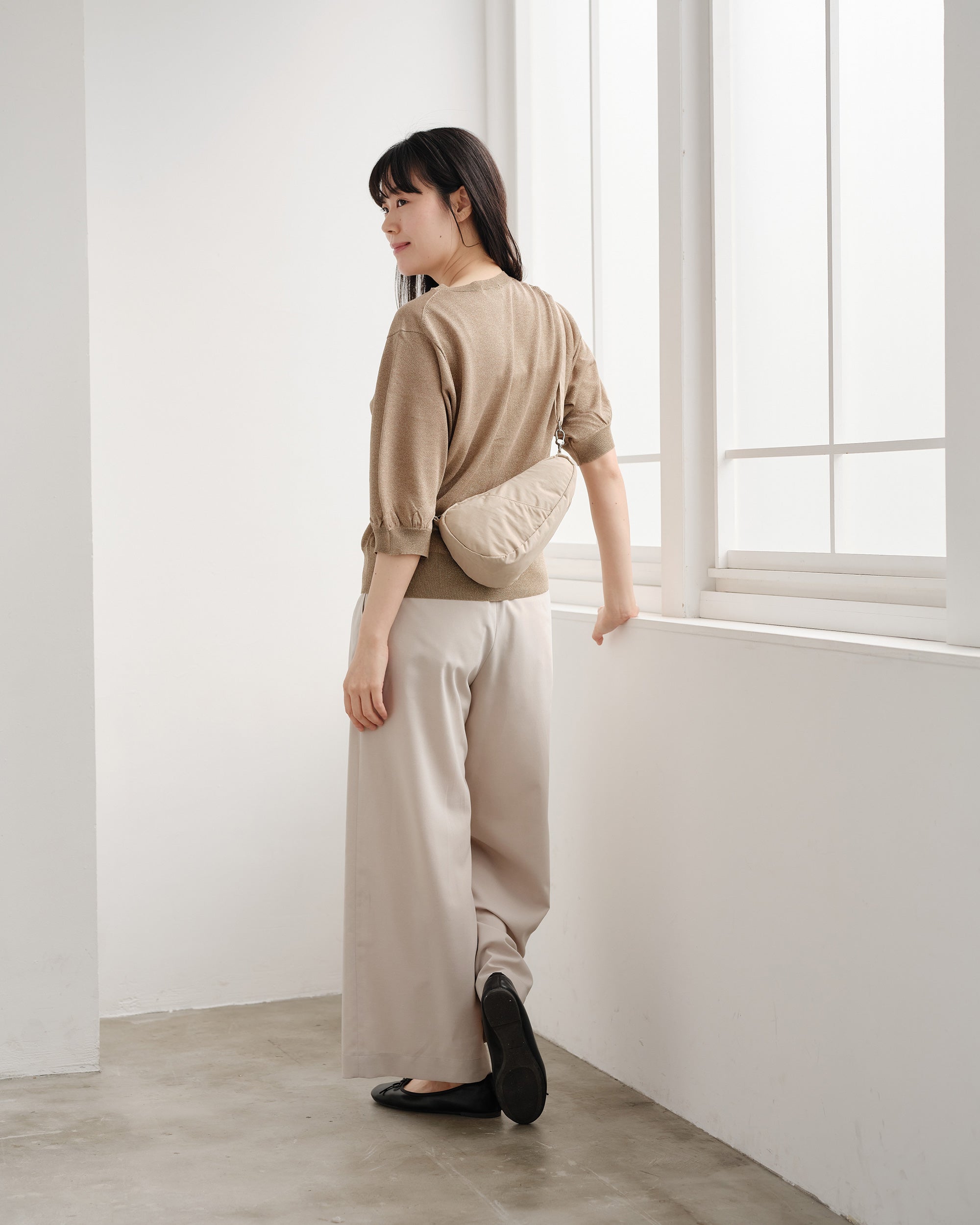 ヘルシーバックバッグ 《先行販売》テクスチャードナイロン バッグレット（ノミィ） サンドストーン 26AW 26AW 26AW NEW 26AW先行販売 26AW先行販売_在庫分 会員限定カート表示