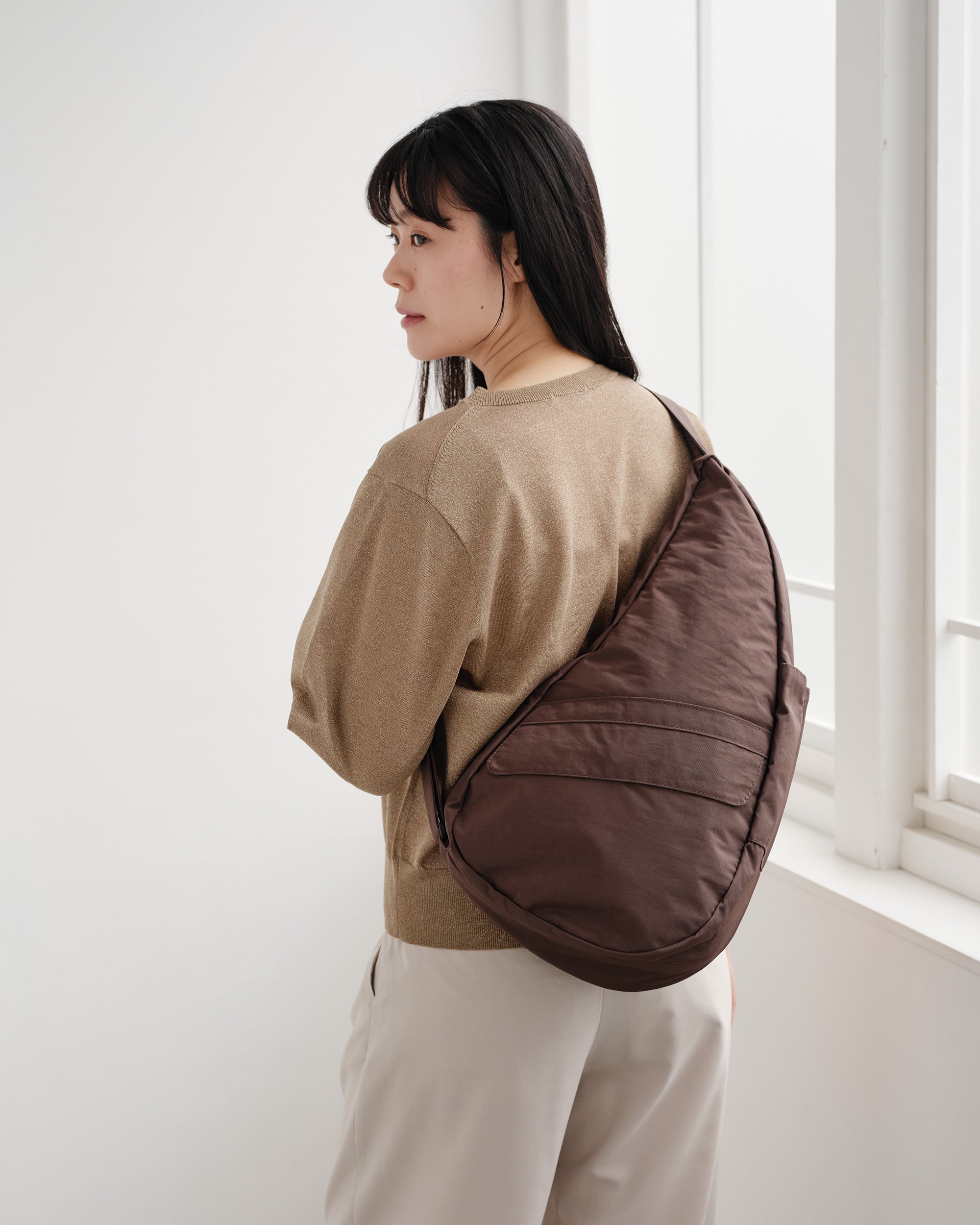 ヘルシーバックバッグ 《予約販売／8月25日出荷予定》テクスチャードナイロン Mサイズ6304 モカ 26AW 26AW 26AW NEW 26AW先行販売 26AW先行販売_予約分 ノベルティS以上_26AW先行販売 会員限定カート表示