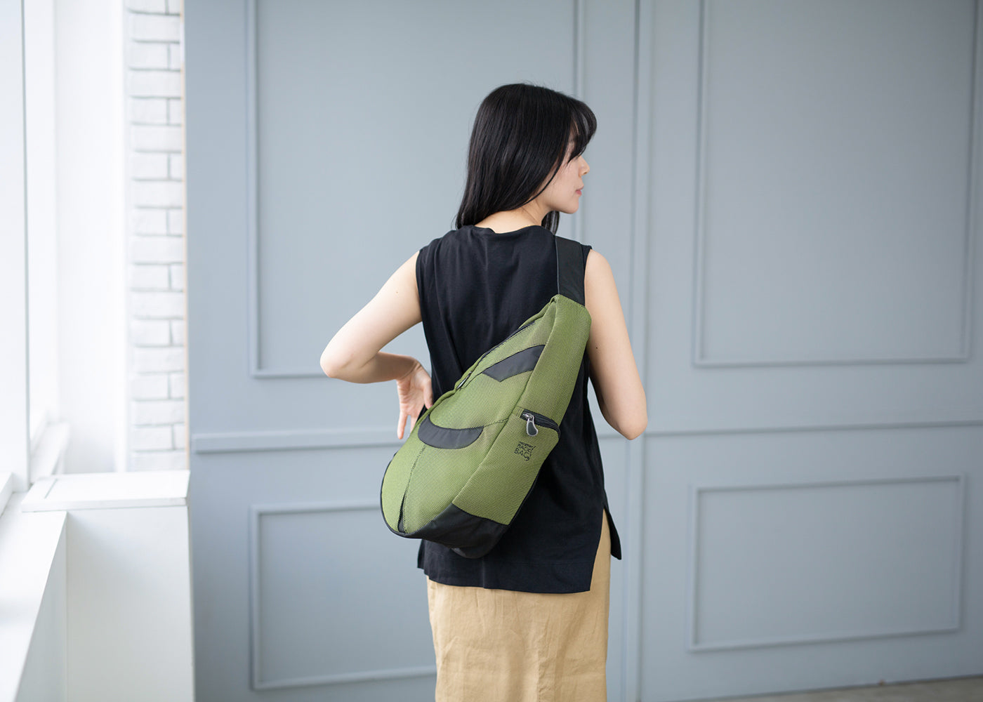 ✨美品✨HEALTHY BACK BAG アーバントラベラー M グリーン ヘルシーバックバッグ アクティブトラベラー Mサイズ ライム 26SS 軽量