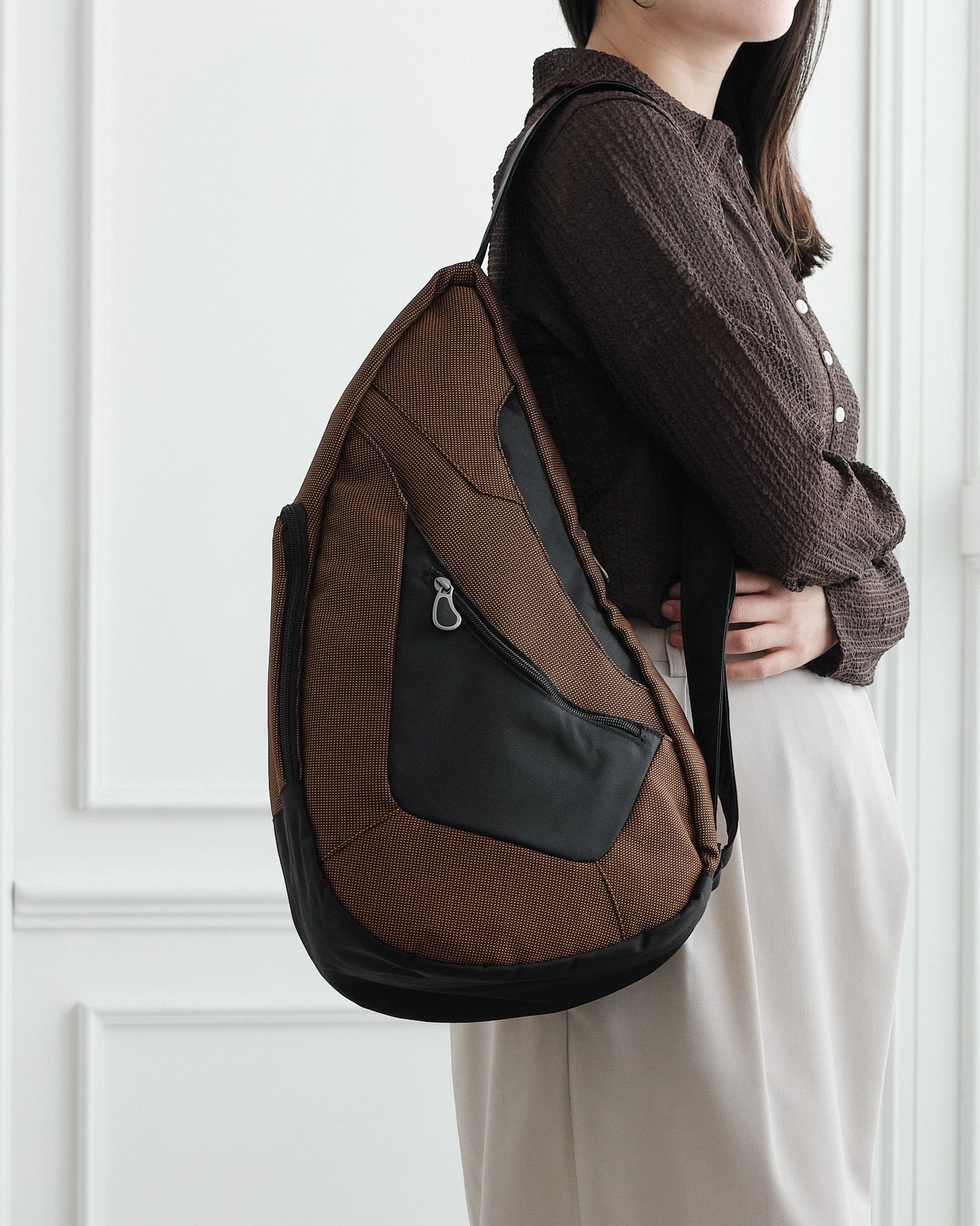 ヘルシーバックバッグ 《先行販売／8月21日出荷予定》トラベラー Mサイズ レッドウッド 26AW 26AW 26AW NEW 26AW先行販売 26AW先行販売_在庫分 ノベルティS以上_26AW先行販売 会員限定カート表示