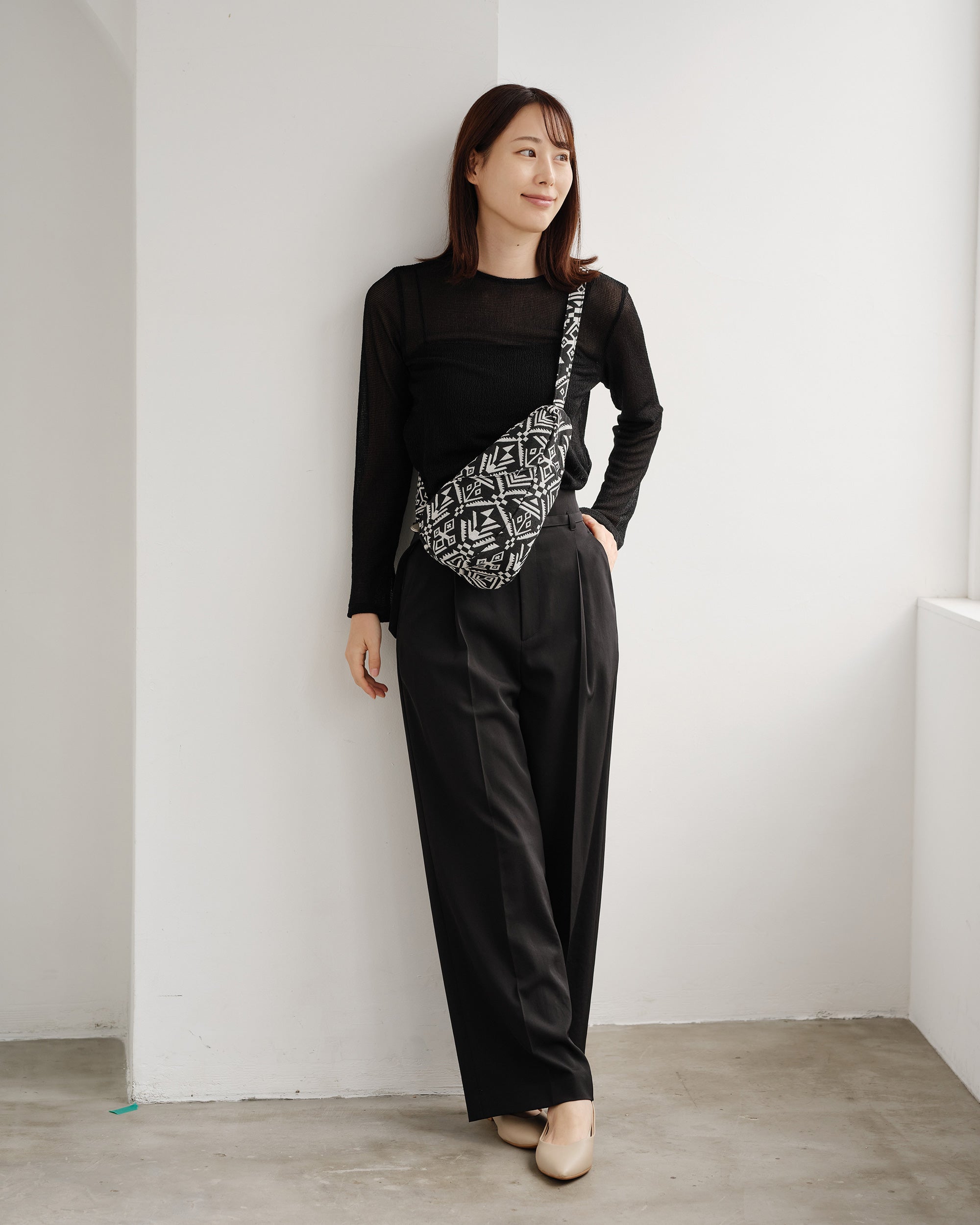 ヘルシーバックバッグ 《予約販売／8月25日出荷予定》フォークロア スリング（ノミィ） ブラック 26AW 26AW 26AW NEW 26AW先行販売 26AW先行販売_予約分 会員限定カート表示