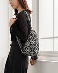 ヘルシーバックバッグ 《予約販売／8月25日出荷予定》フォークロア スリング（ノミィ） ブラック 26AW 26AW 26AW NEW 26AW先行販売 26AW先行販売_予約分 会員限定カート表示