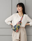 ヘルシーバックバッグ 《先行販売》プリント スリング（ノミィ） マキシフローラ コーラル 26AW 26AW 26AW NEW 26AW先行販売 26AW先行販売_在庫分 会員限定カート表示
