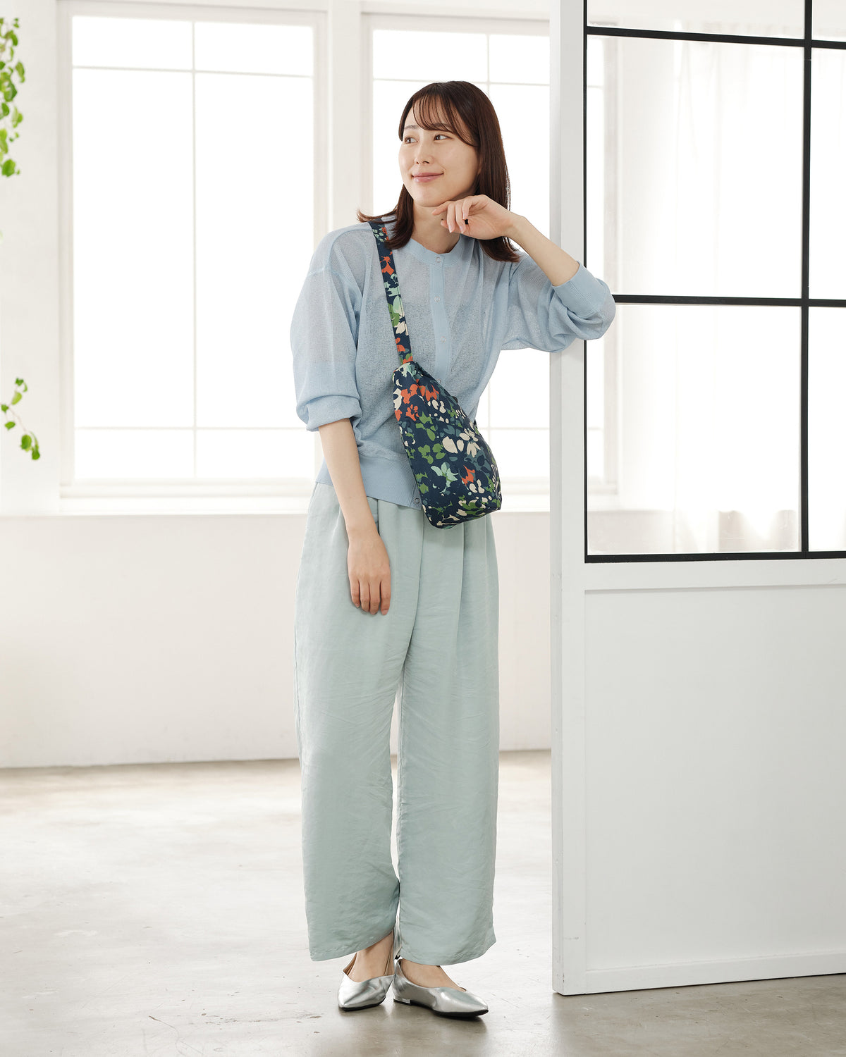ヘルシーバックバッグ プリント スリング（ノミィ） ナイトガーデン モス 26AW 26AW 26AW NEW 26AW先行販売 パターン・柄 パターン＆プリント