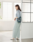 ヘルシーバックバッグ プリント スリング（ノミィ） ナイトガーデン モス 26AW 26AW 26AW NEW 26AW先行販売 パターン・柄 パターン＆プリント