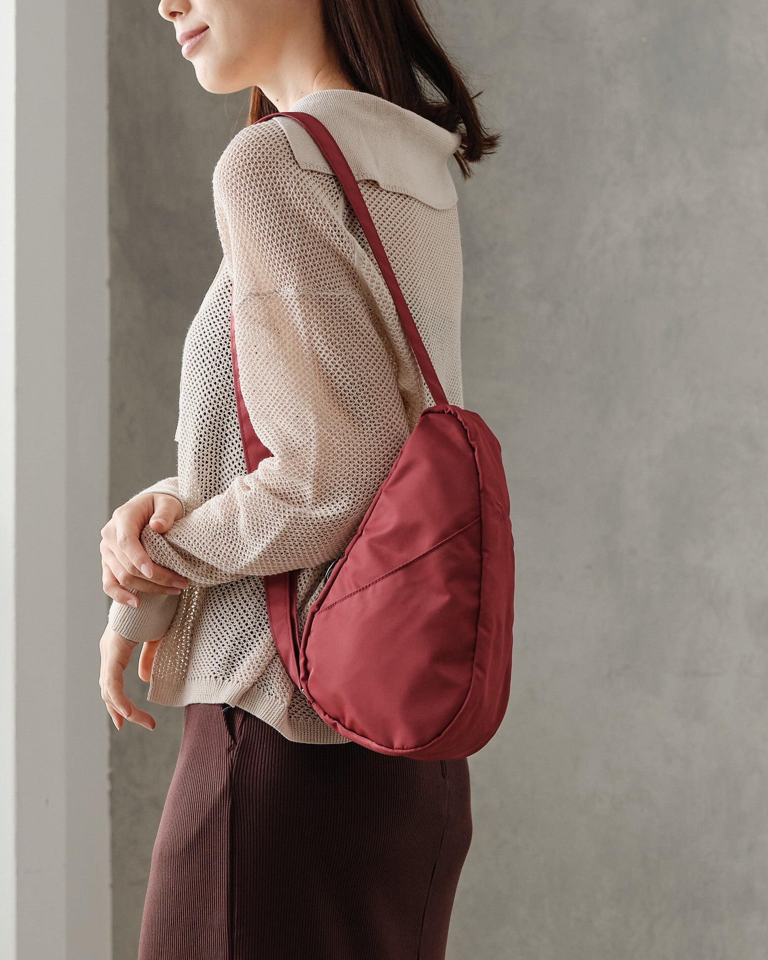 ヘルシーバックバッグ 《予約販売／8月25日出荷予定》リサイクルナイロン スリング（ノミィ） チリ 26AW 26AW 26AW NEW 26AW先行販売 26AW先行販売_予約分 会員限定カート表示