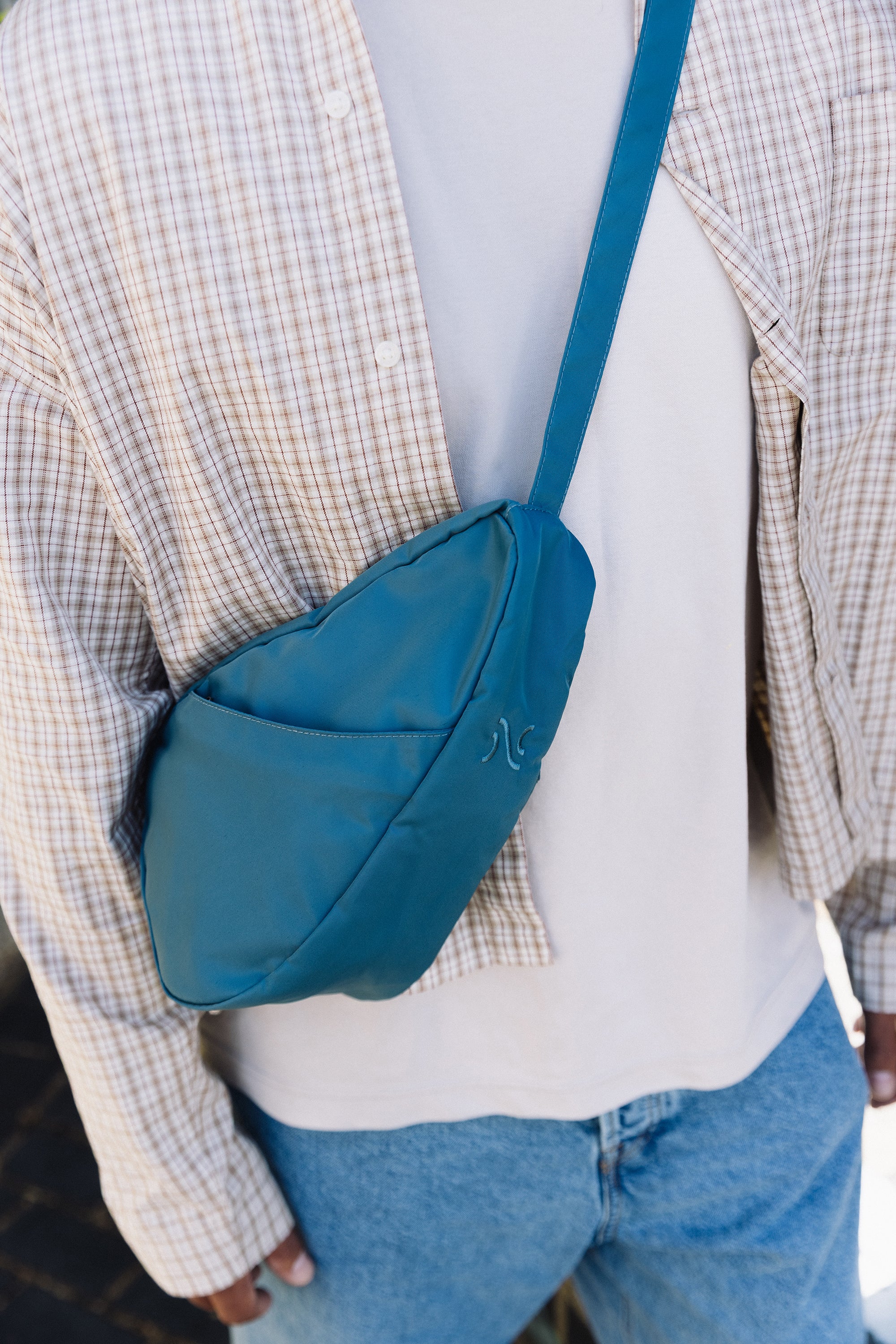 ヘルシーバックバッグ 《先行販売》リサイクルナイロン スリング ピーコック 26SS 26SS 26SS NEW コアクラシック 会員限定カート表示