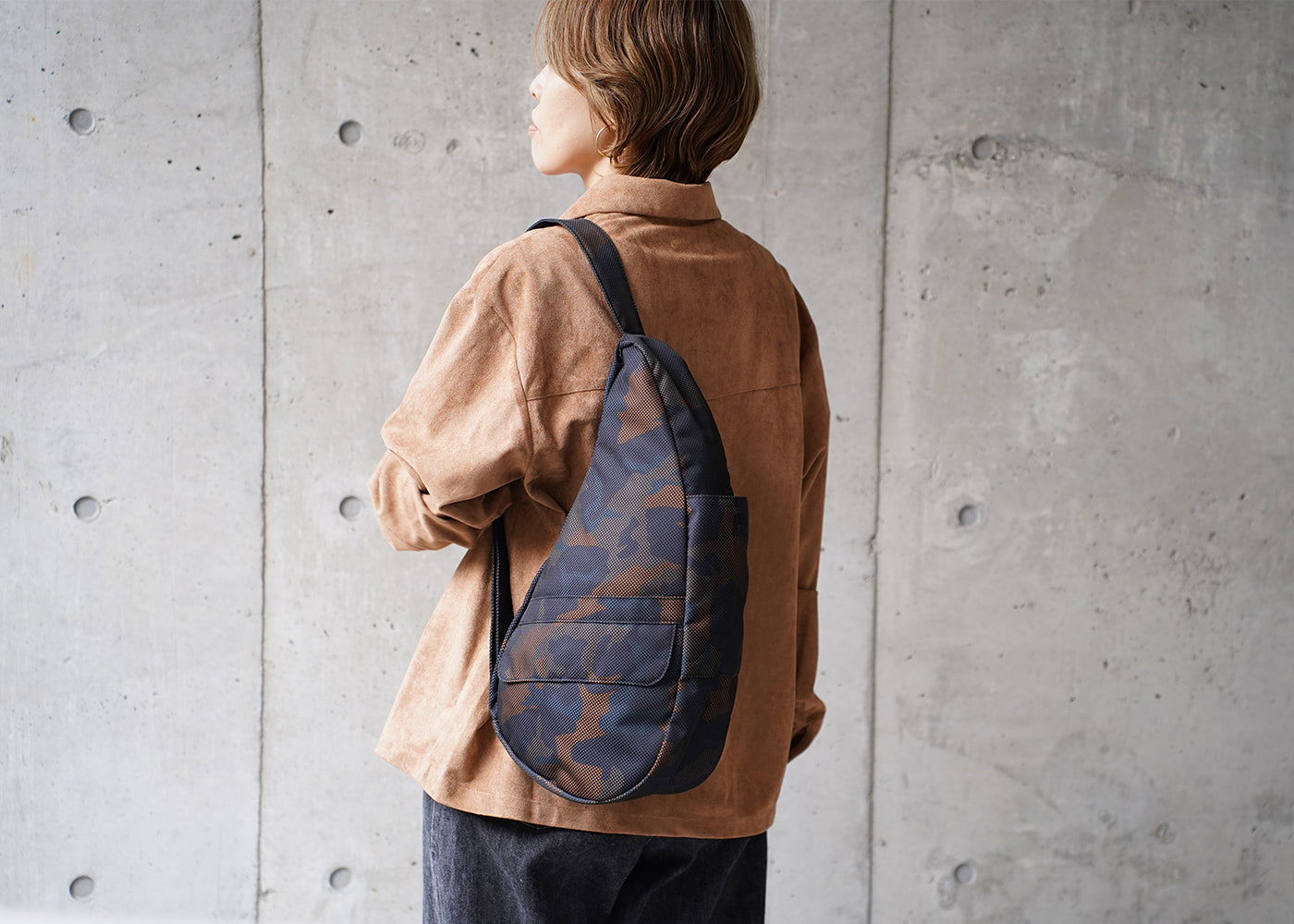 ヘルシーバックバッグ マルチカモ Sサイズ - 軽量ショルダーバッグ｜肩