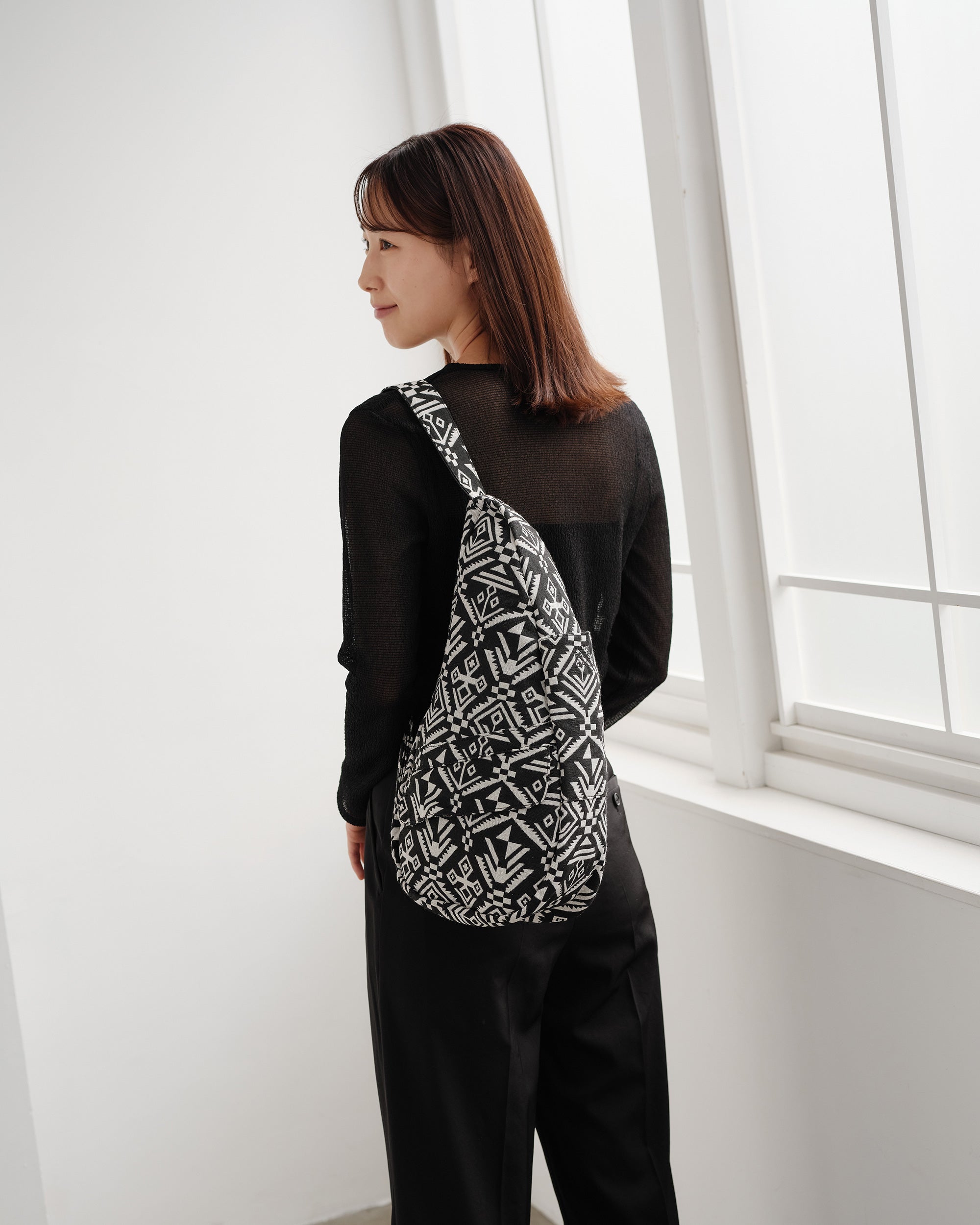 ヘルシーバックバッグ 《予約販売／8月25日出荷予定》フォークロア Sサイズ ブラック 26AW 26AW 26AW NEW 26AW先行販売 26AW先行販売_予約分 ノベルティS以上_26AW先行販売 会員限定カート表示