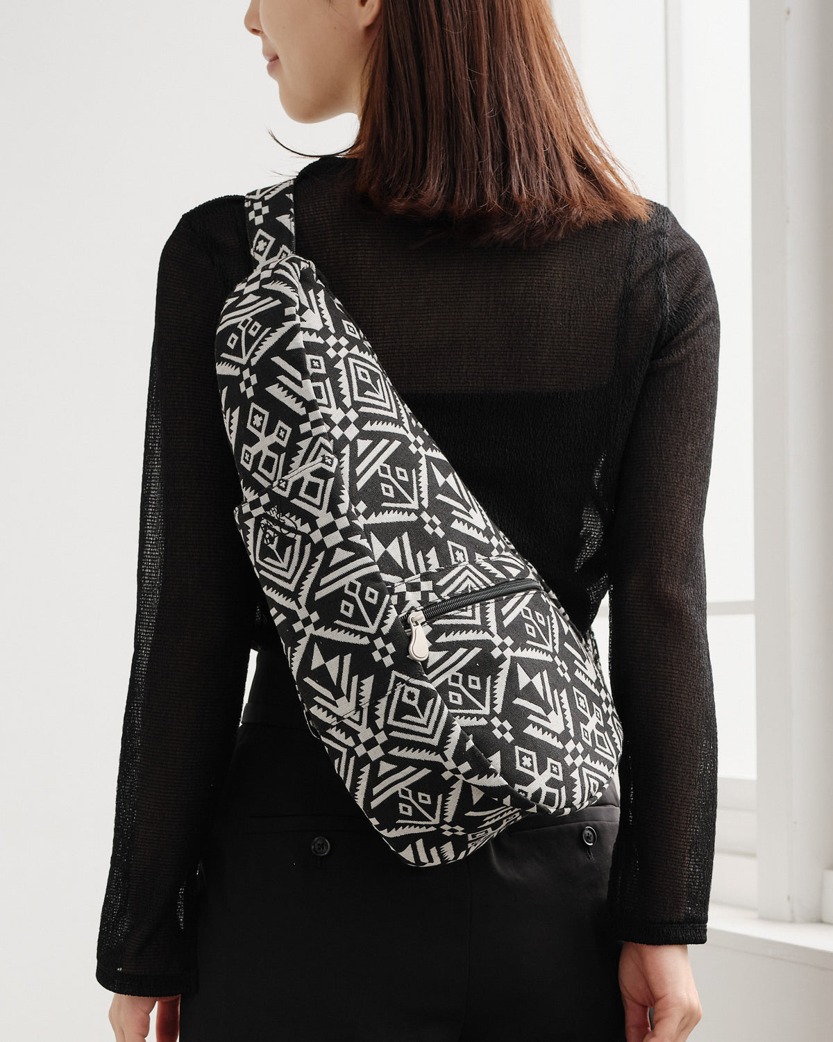ヘルシーバックバッグ フォークロア Sサイズ ブラック 26AW 26AW 26AW NEW 26AW先行販売 スペシャルエディション ノベルティS以上_26AW先行販売