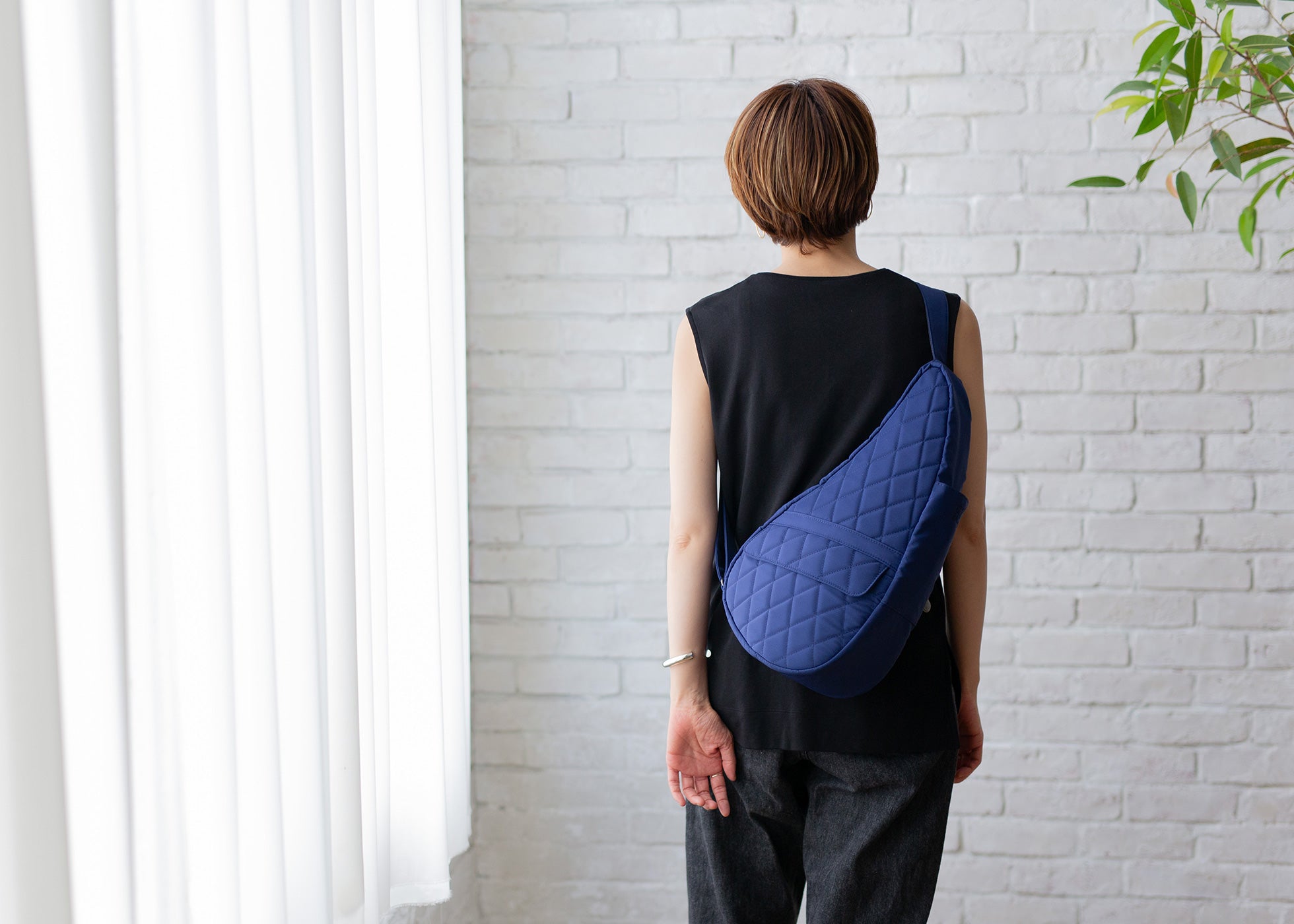 マイクロファイバーキルテッド Sサイズ ネイビー 25SS - 軽量